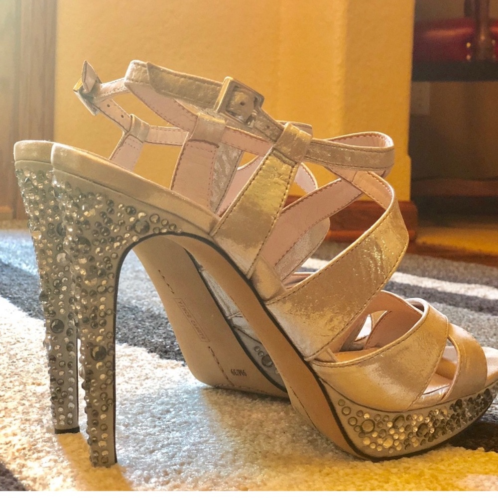 Vince Camuto Heels